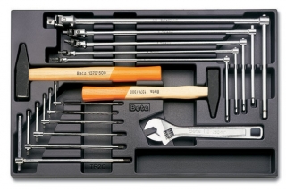 SADA NÁŘADÍ-MODEL 2424/T59 14KS  V PODESTĚ Z PVC.