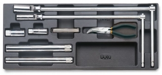 SADA NÁŘADÍ-MODEL 2424/T256 8KS  V PODESTĚ Z PVC.